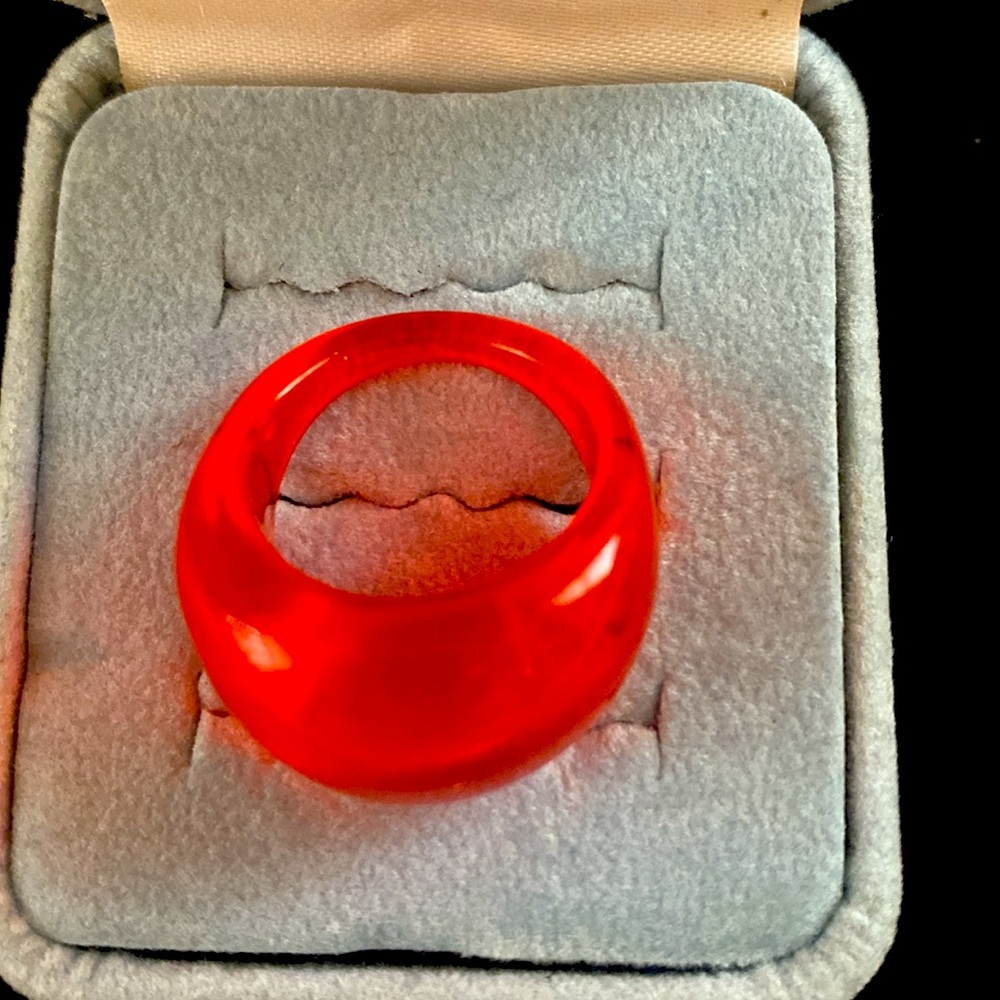 Reddish/Orange lucite ring. - Picture 2 of 2